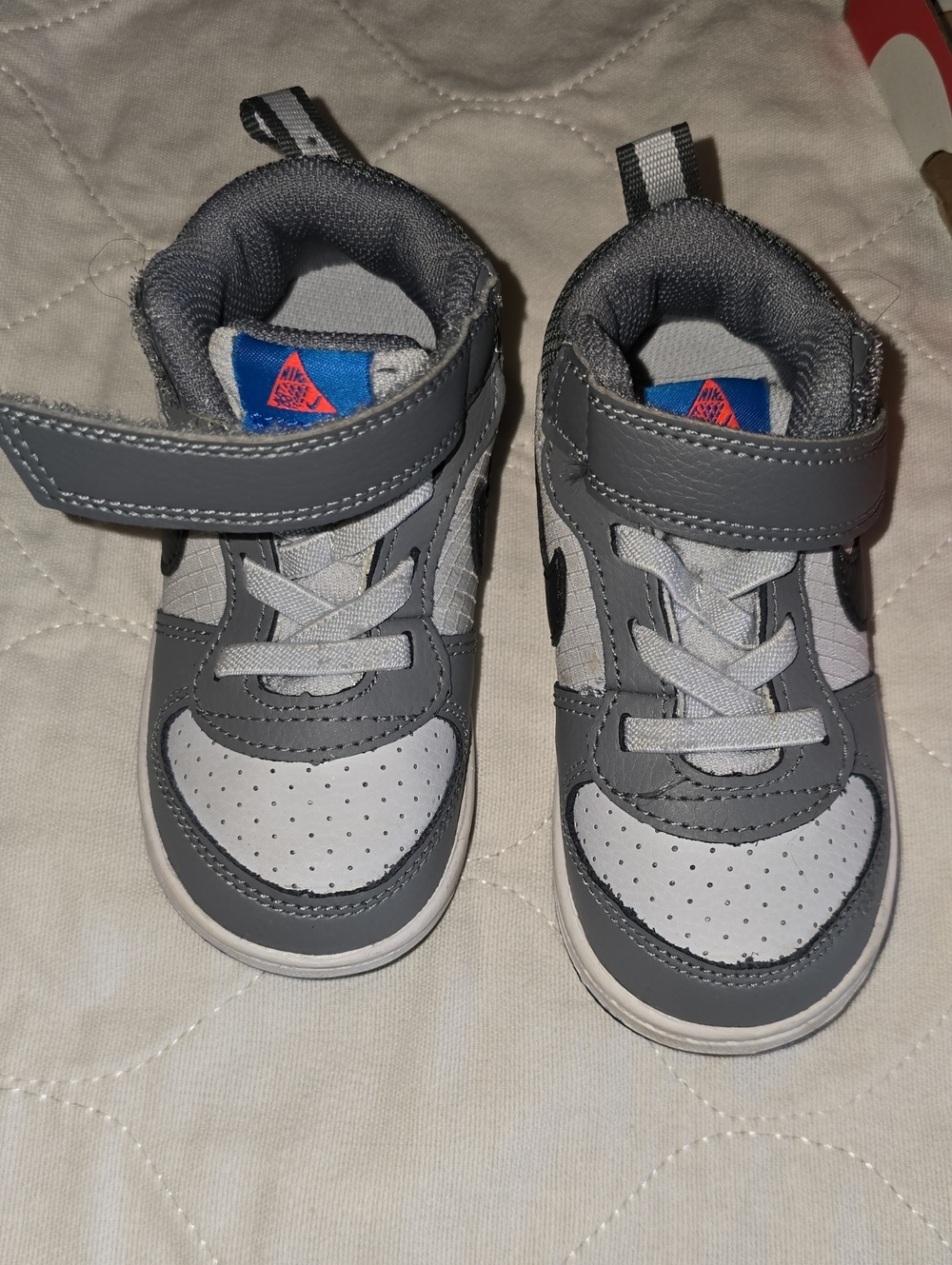Nike Kids Gray Velcro & Lace-Style Sneakers